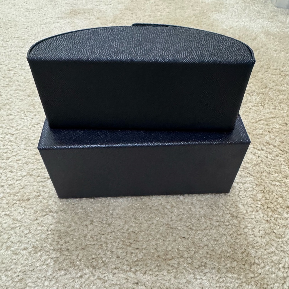 Prada women’s Black eyeglasses Box - Picture 7 of 8